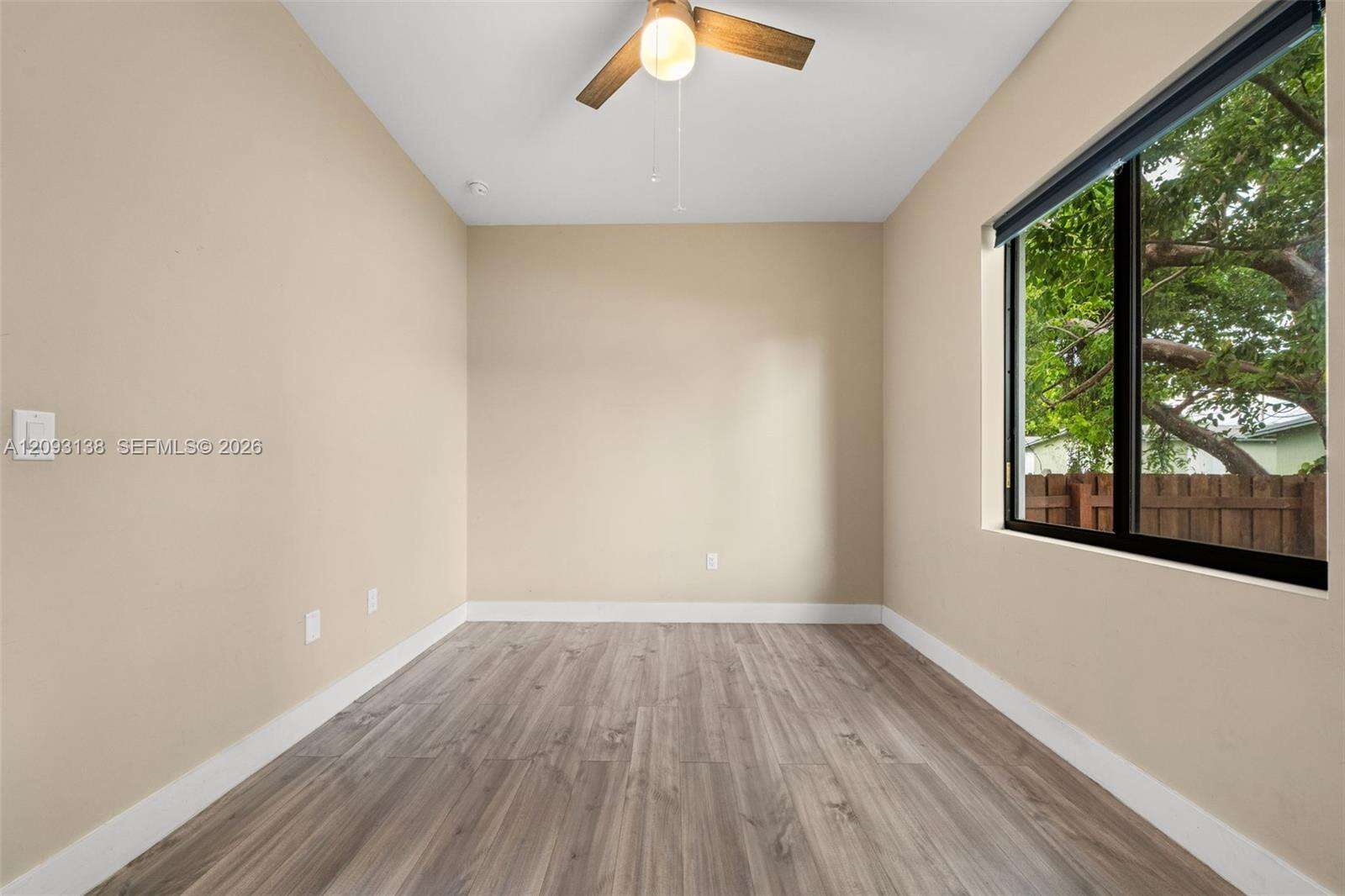 808 5th Ter, Hallandale Beach, FL 33009 - For Sale photo 22