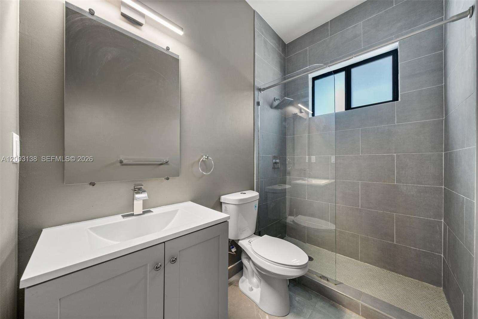 808 5th Ter, Hallandale Beach, FL 33009 - For Sale photo 24
