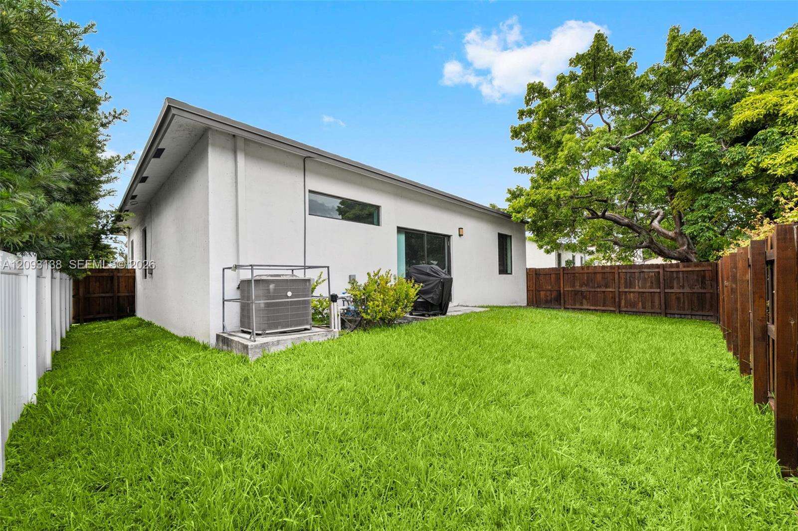 808 5th Ter, Hallandale Beach, FL 33009 - For Sale photo 29