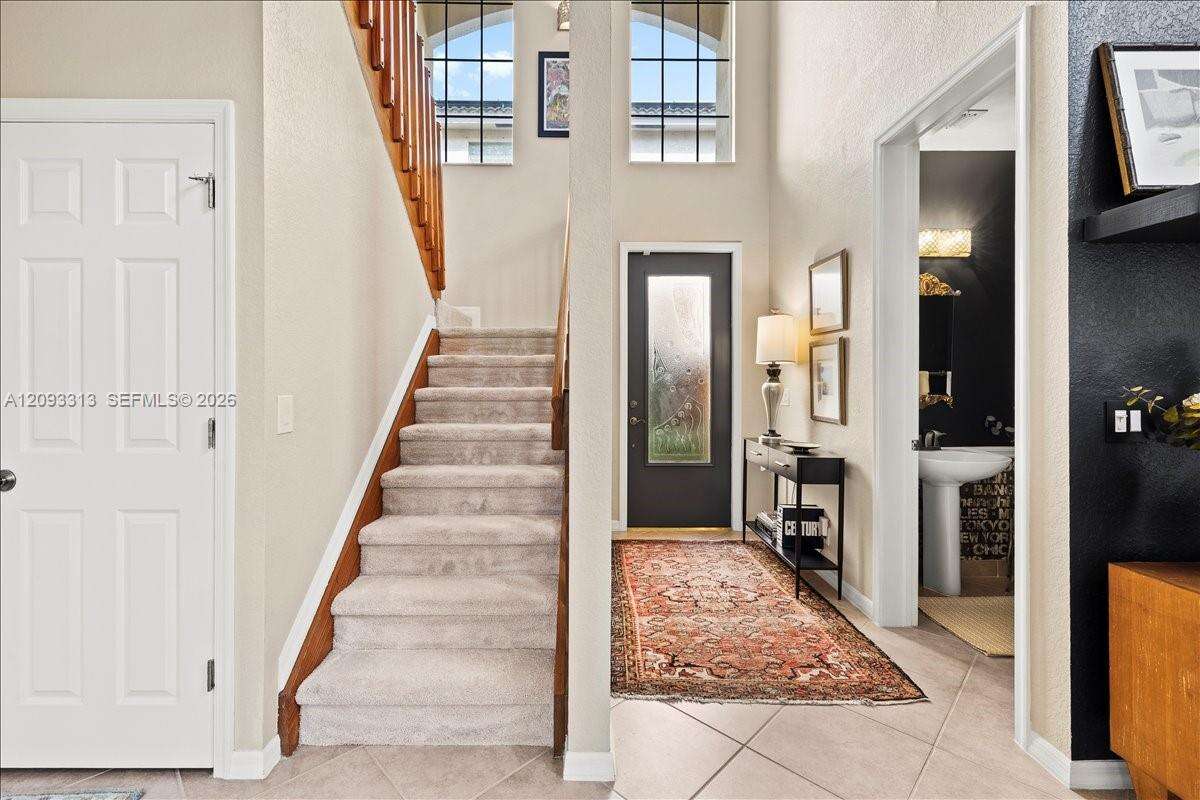 1241 Grant St, Hollywood, FL 33019 - For Sale photo 4