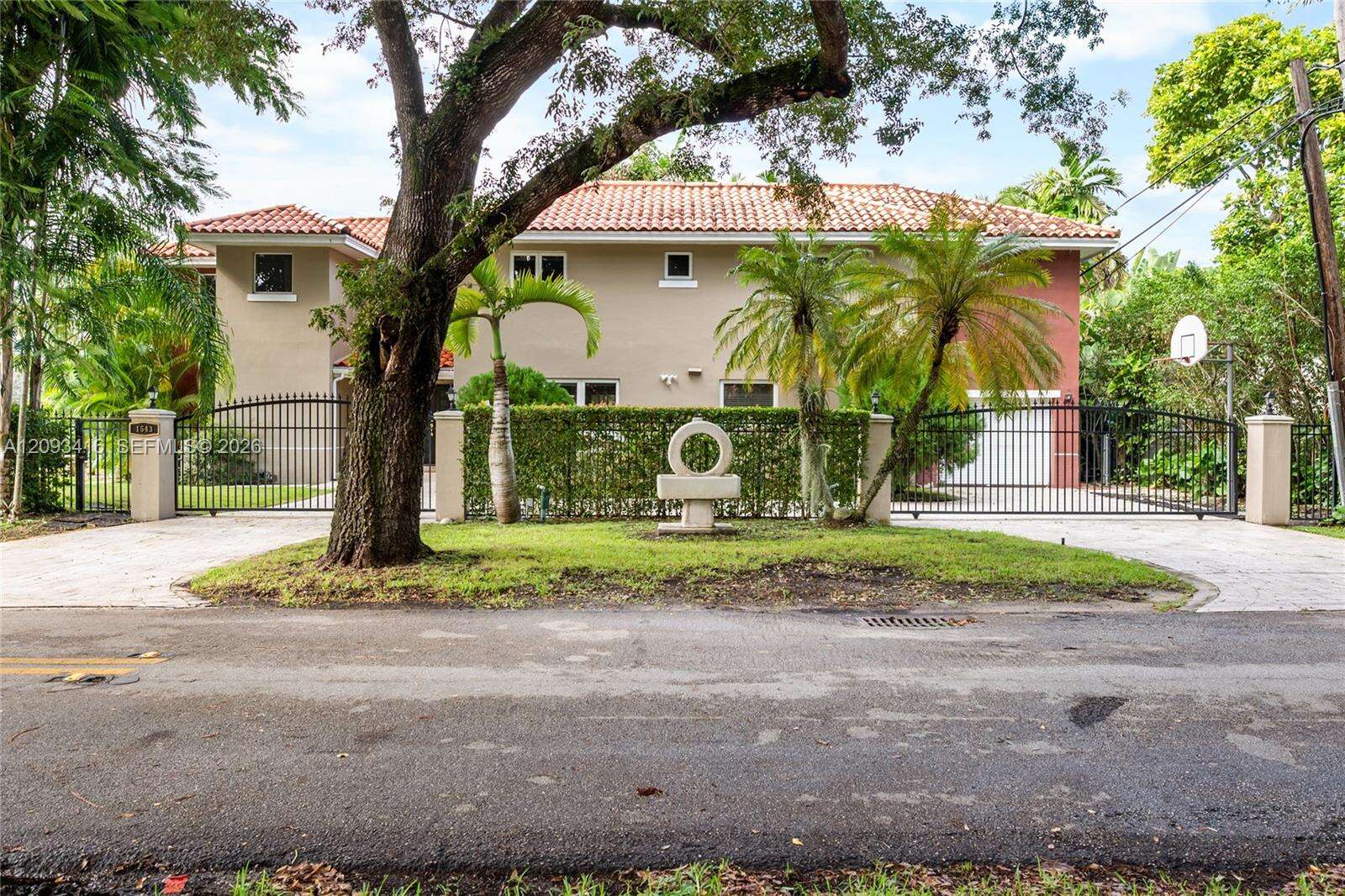 1543 Dorado Ave, Coral Gables, FL 33146 - For Sale photo 2