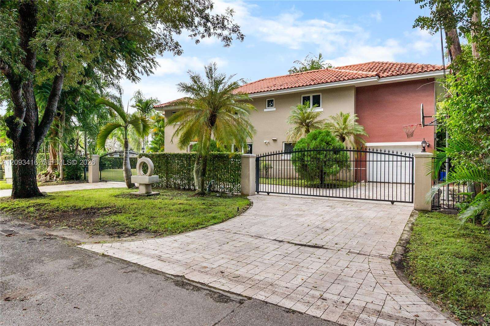 1543 Dorado Ave, Coral Gables, FL 33146 - For Sale photo 4