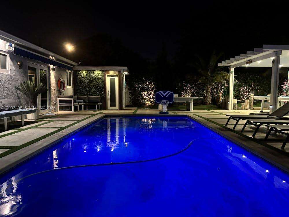 7181 Sheridan St, Hollywood, FL 33024 - For Sale photo 7