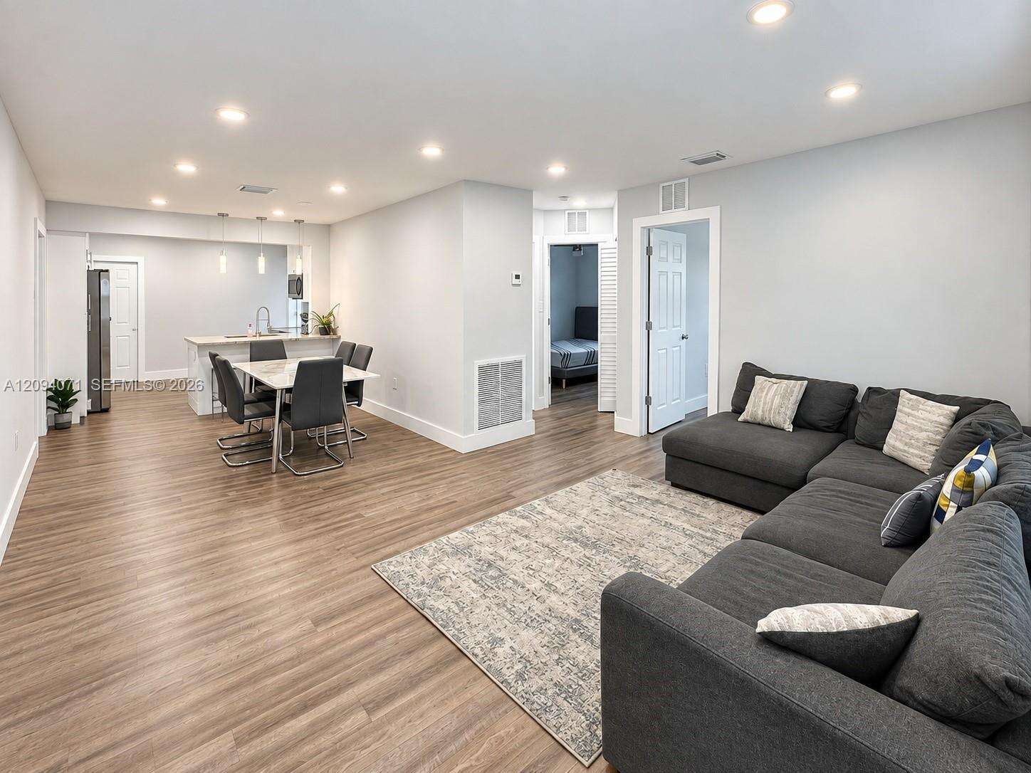 6831 Sheridan St, Hollywood, FL 33024 - For Sale photo 3