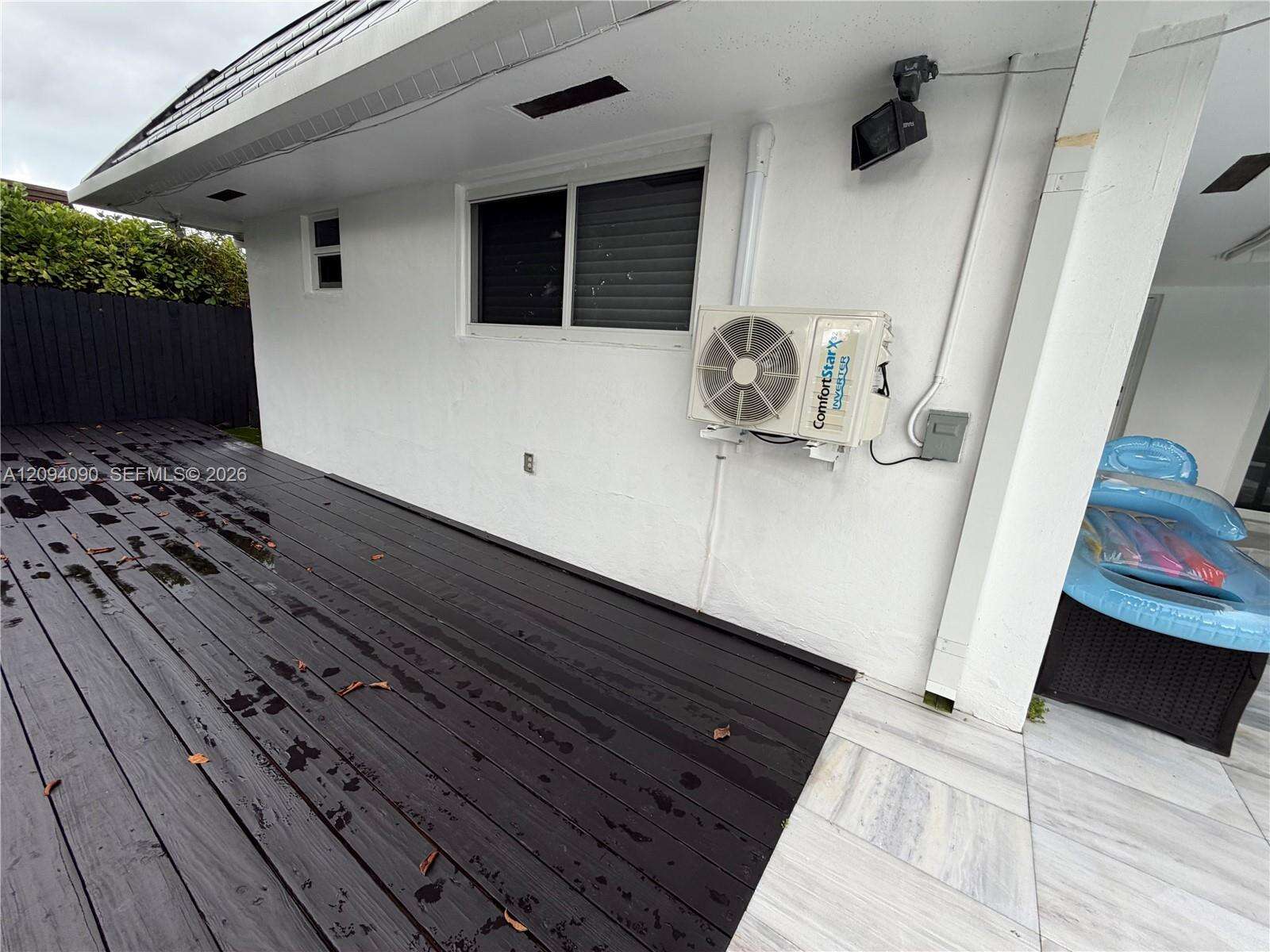 2215 204th St, Miami, FL 33180 - For Sale photo 12