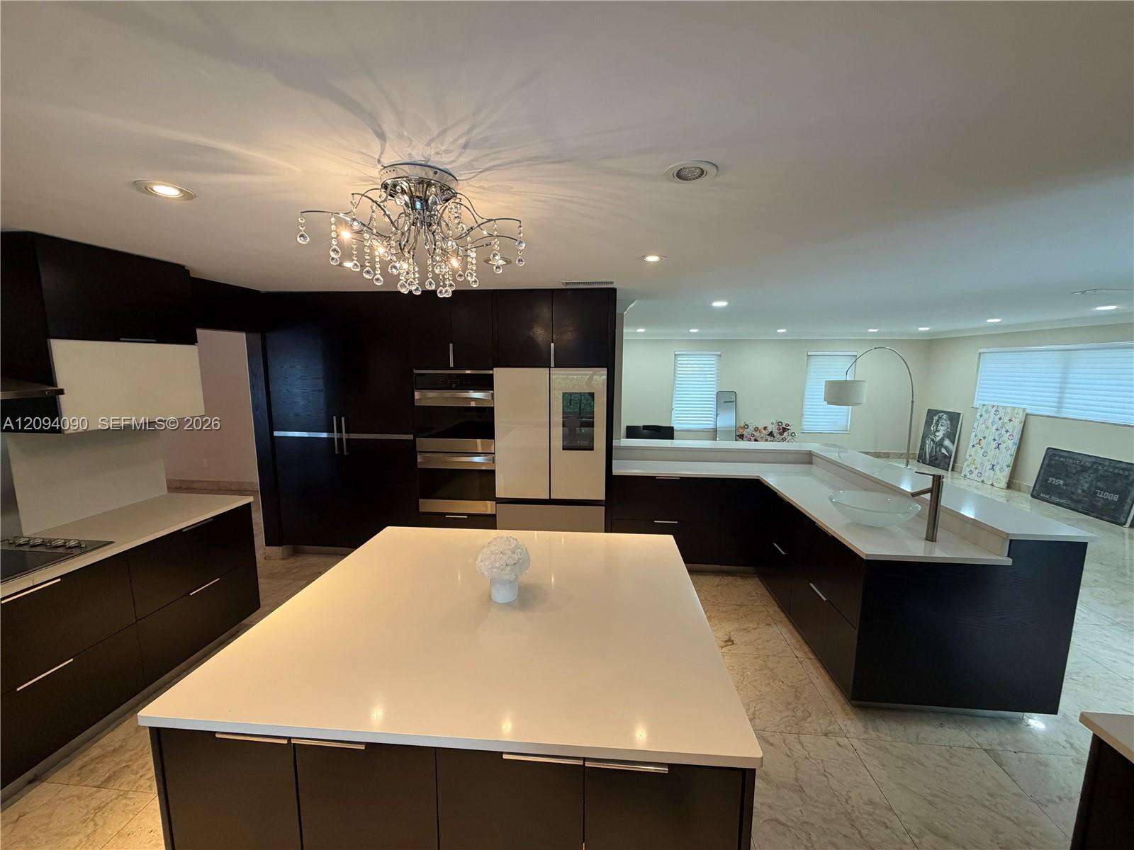 2215 204th St, Miami, FL 33180 - For Sale photo 42