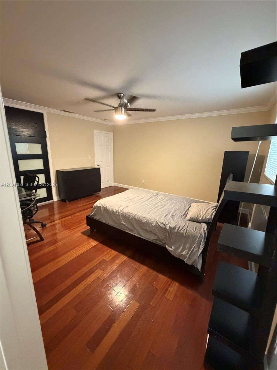 2215 204th St, Miami, FL 33180 - For Sale photo 58