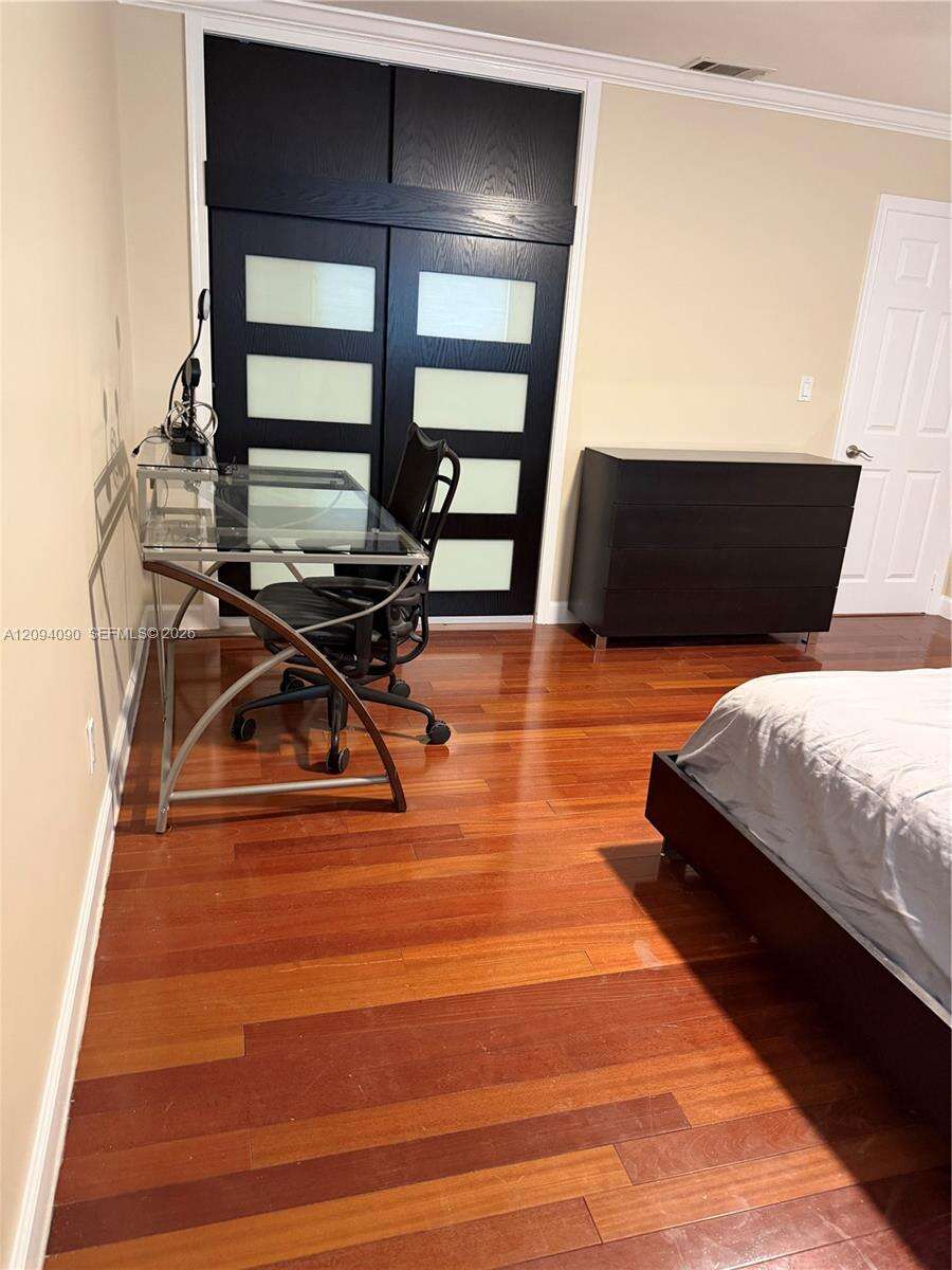 2215 204th St, Miami, FL 33180 - For Sale photo 60