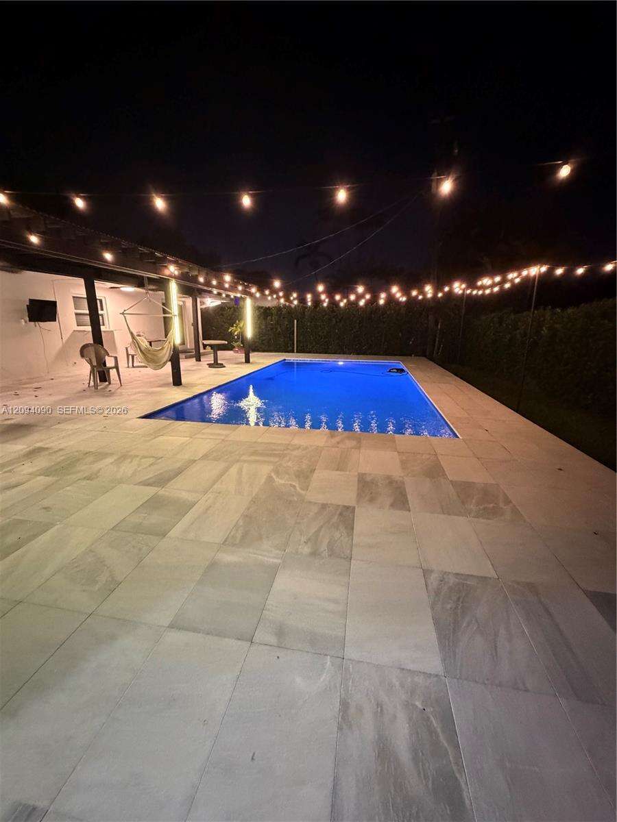 2215 204th St, Miami, FL 33180 - For Sale photo 72