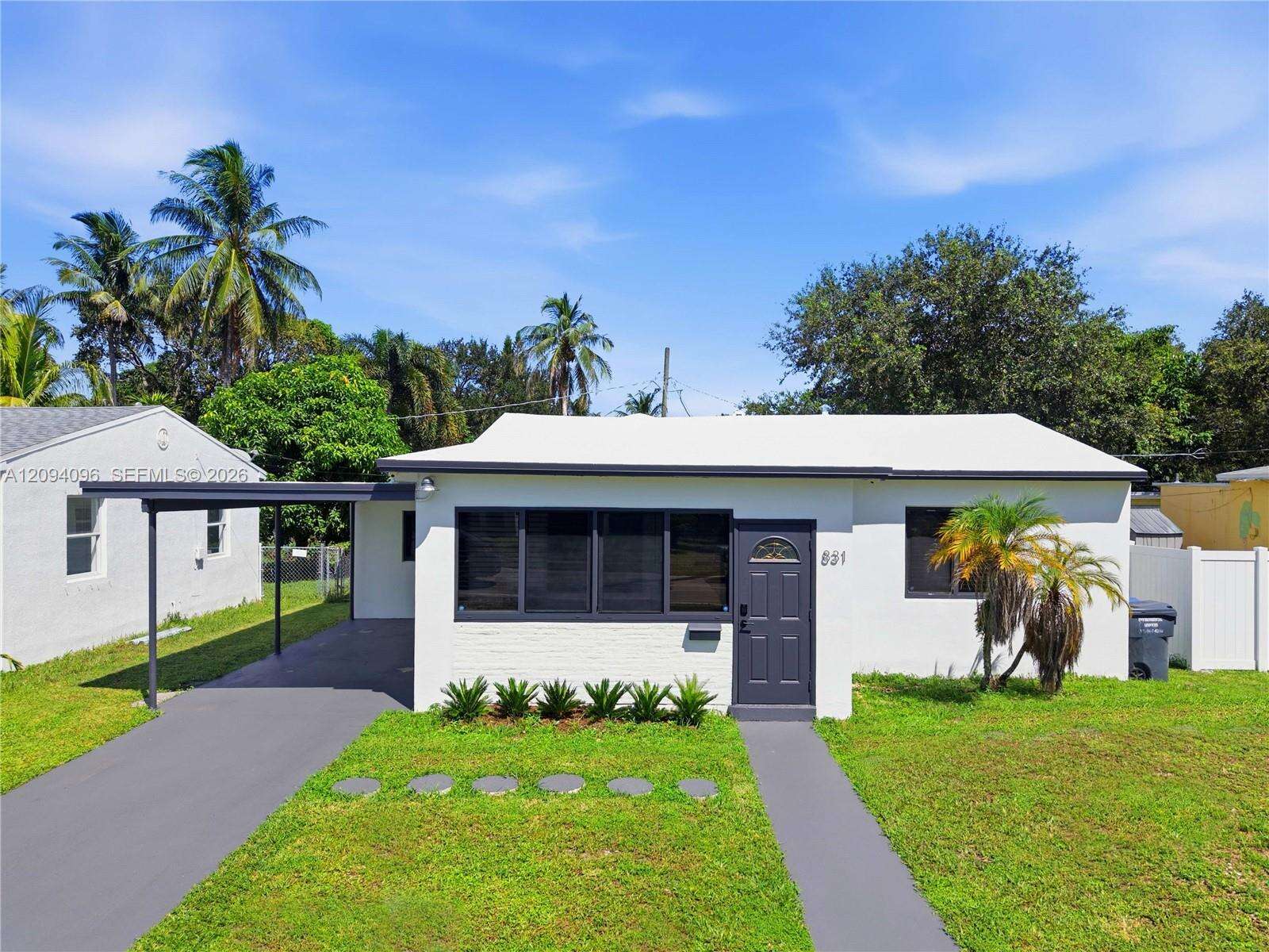 Hollywood, FL 33020 - For Sale photo 1