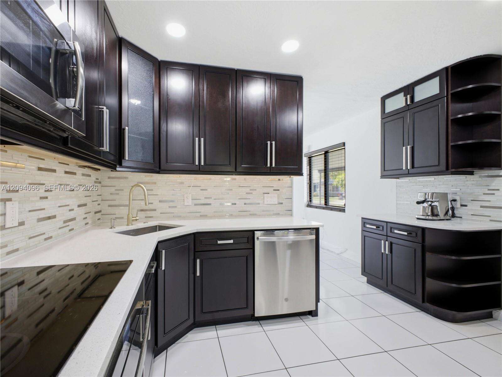 Hollywood, FL 33020 - For Sale photo 13