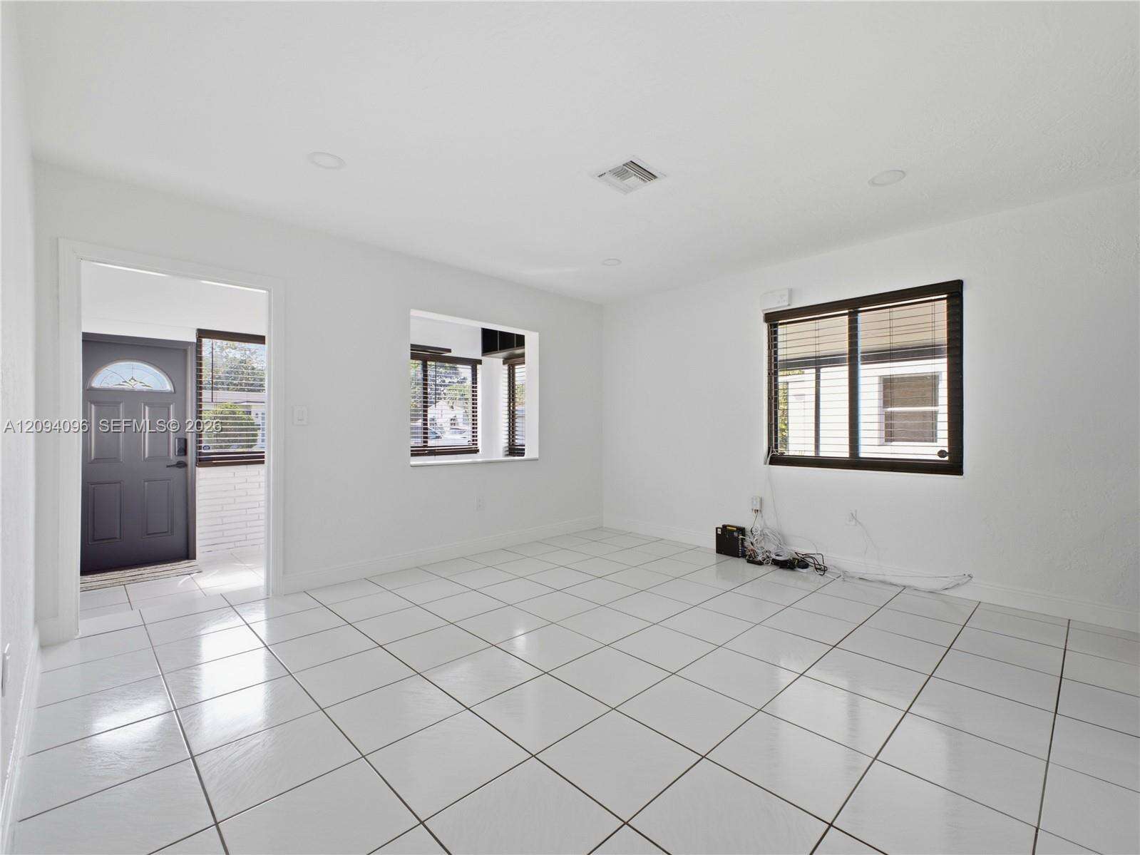 Hollywood, FL 33020 - For Sale photo 8