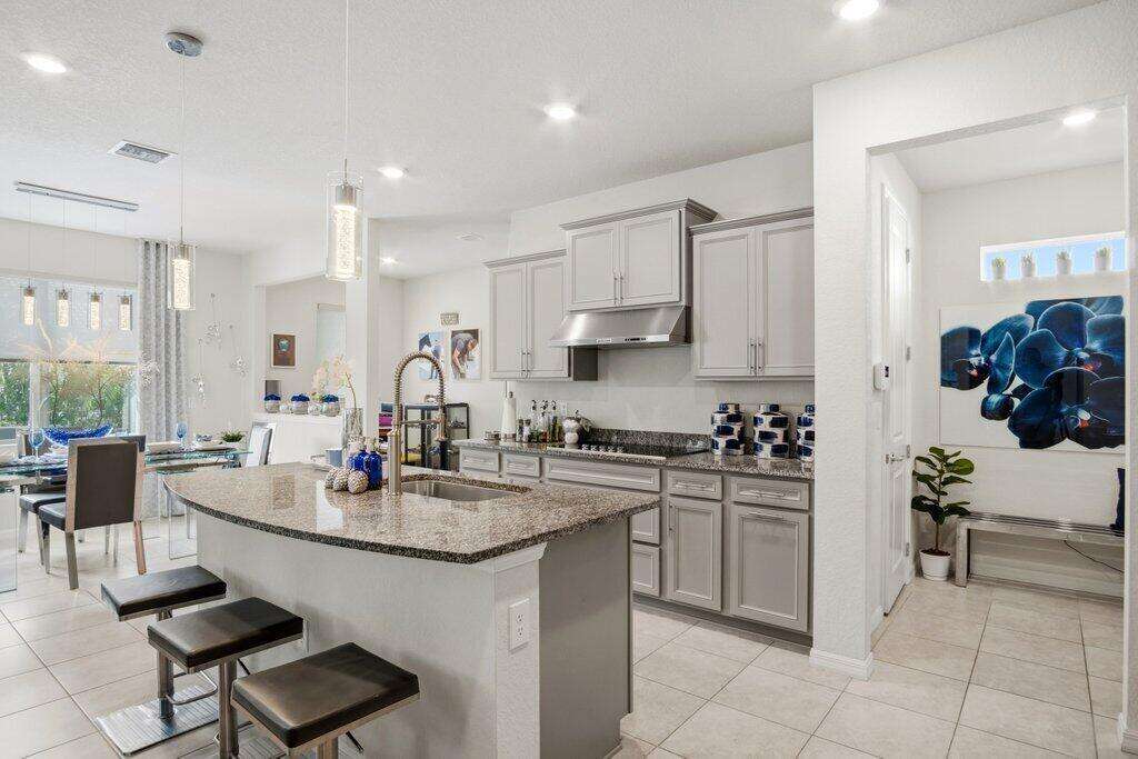 1592 Bursera, Hollywood, FL 33021 - For Sale photo 12