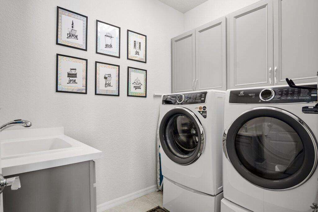 1592 Bursera, Hollywood, FL 33021 - For Sale photo 20