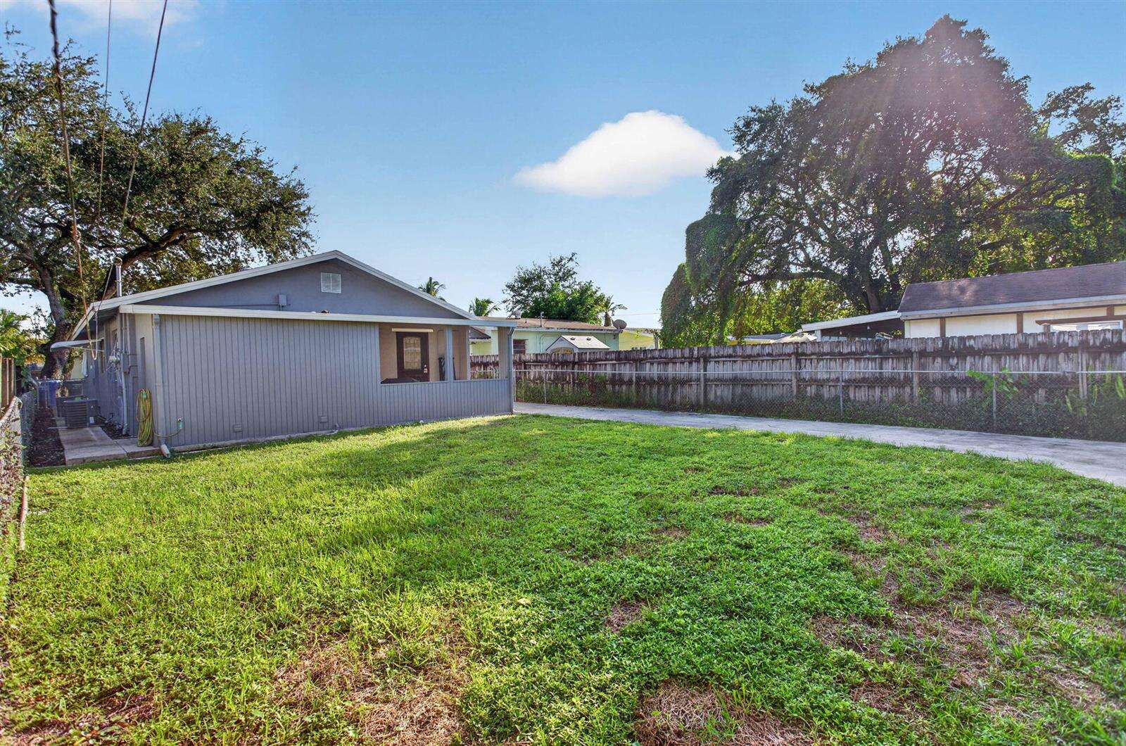5715 Garfield, Hollywood, FL 33021 - For Sale photo 11