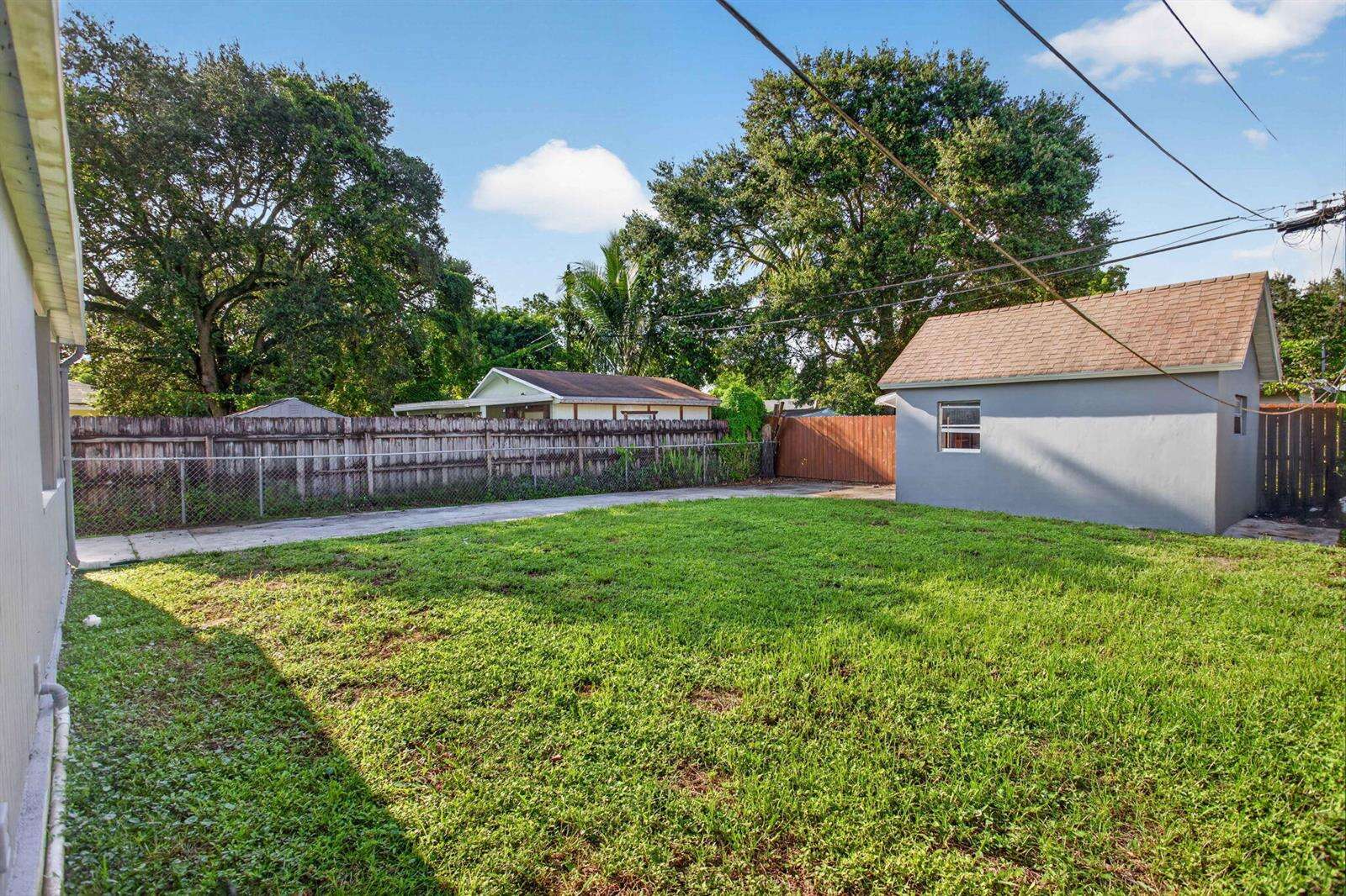 5715 Garfield, Hollywood, FL 33021 - For Sale photo 12
