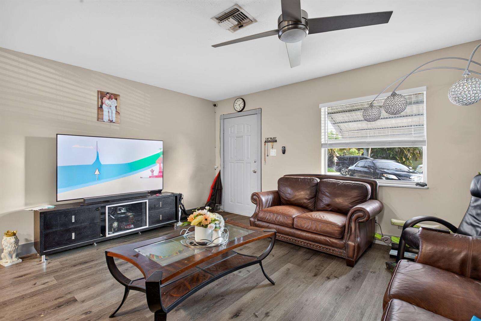 5715 Garfield, Hollywood, FL 33021 - For Sale photo 16