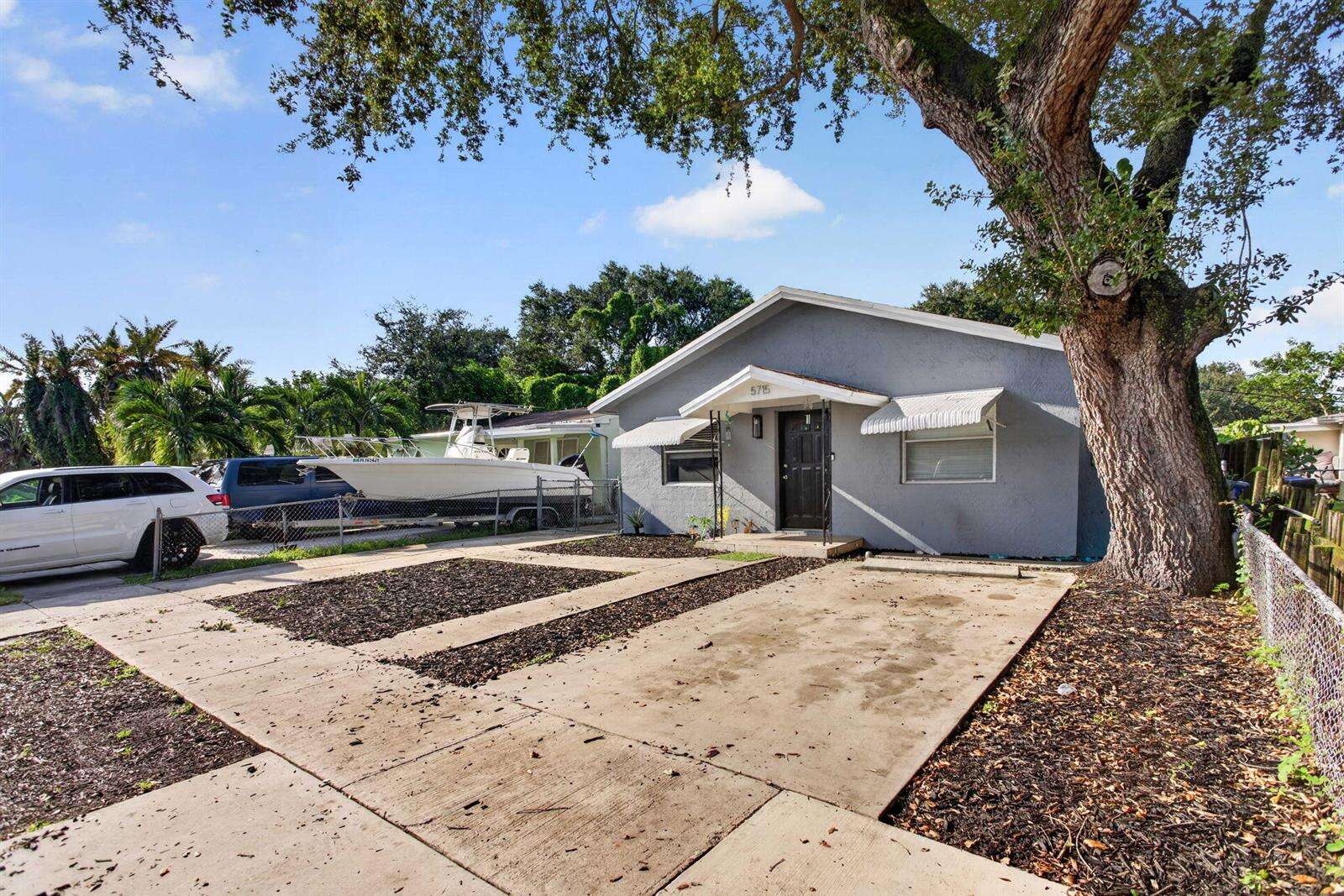5715 Garfield, Hollywood, FL 33021 - For Sale photo 4