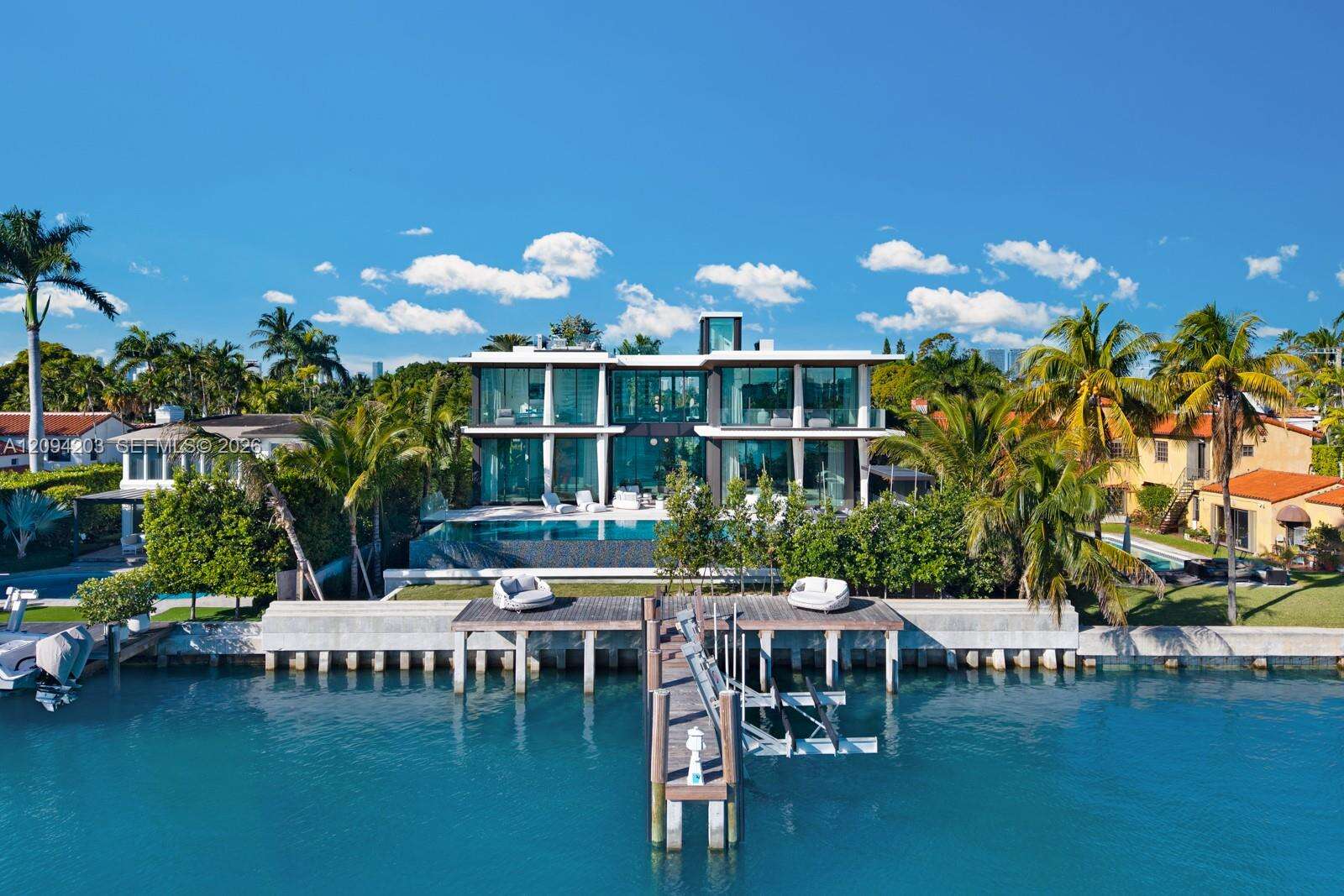 217 Rivo Alto Dr, Miami Beach, FL 33139 - For Sale photo 2