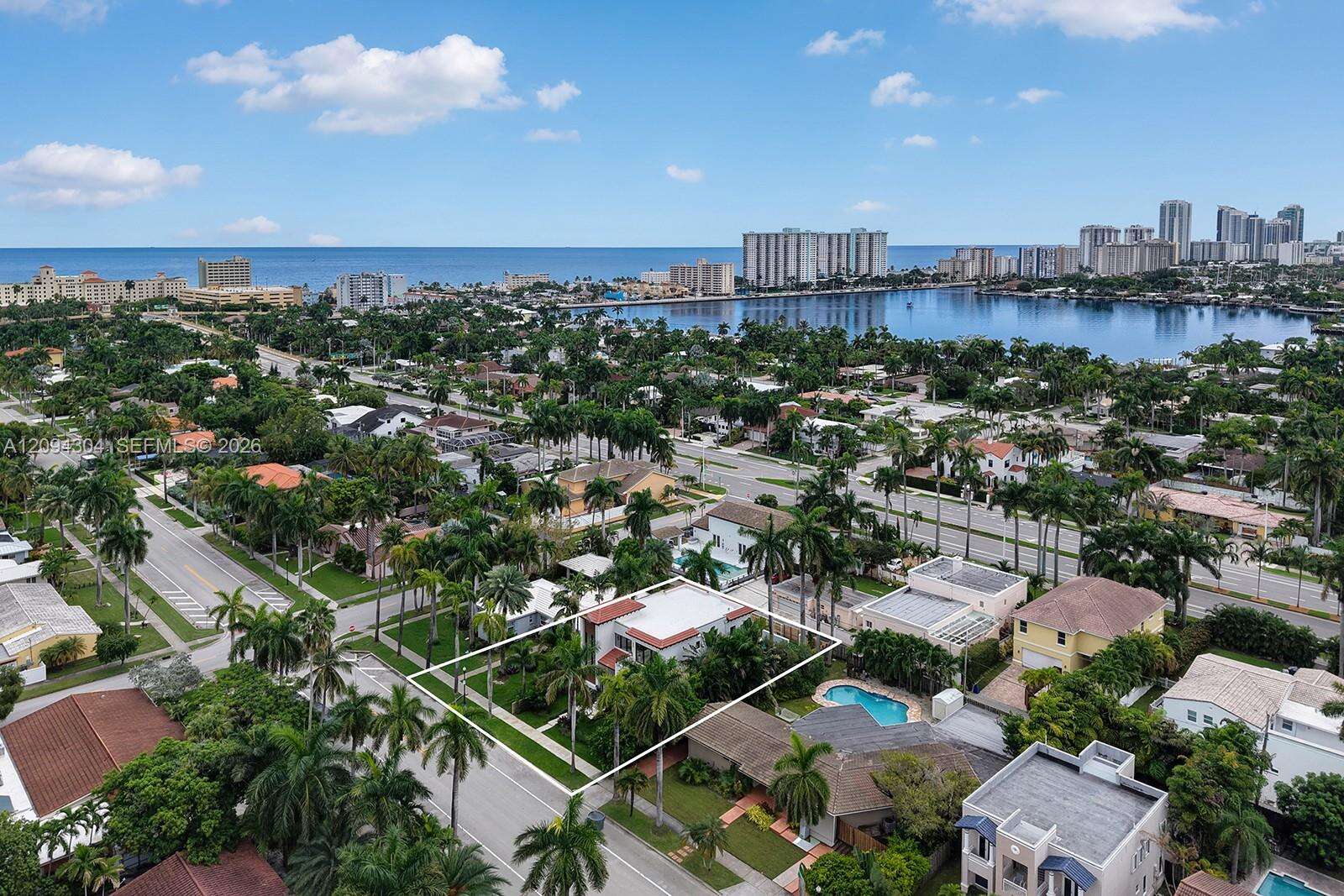 908 Tyler St, Hollywood, FL 33019 - For Sale photo 44