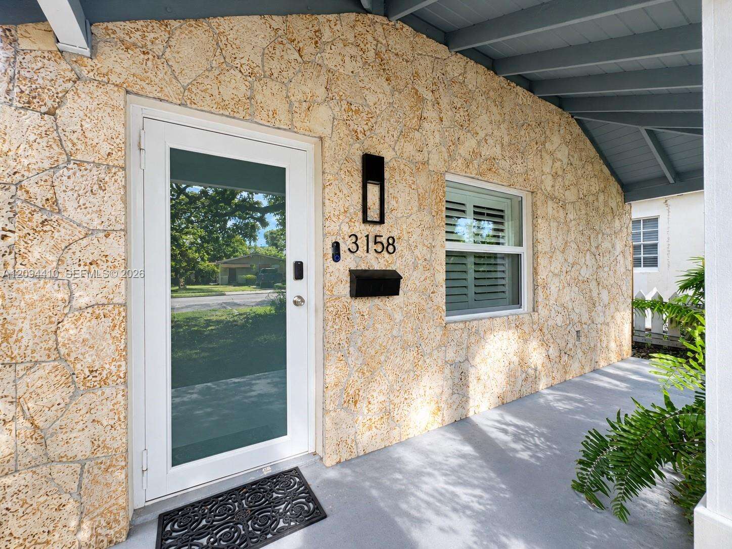 3158 Carter St, Miami, FL 33133 - For Sale photo 2