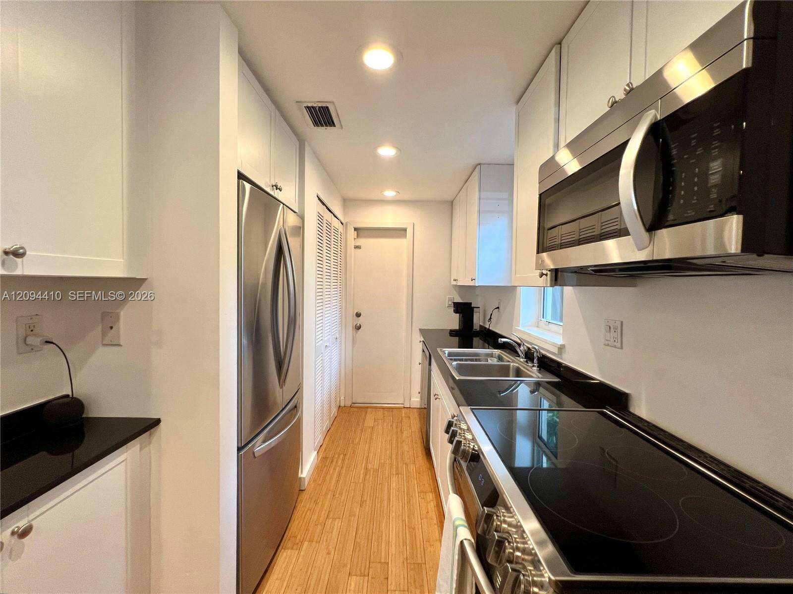 3158 Carter St, Miami, FL 33133 - For Sale photo 7