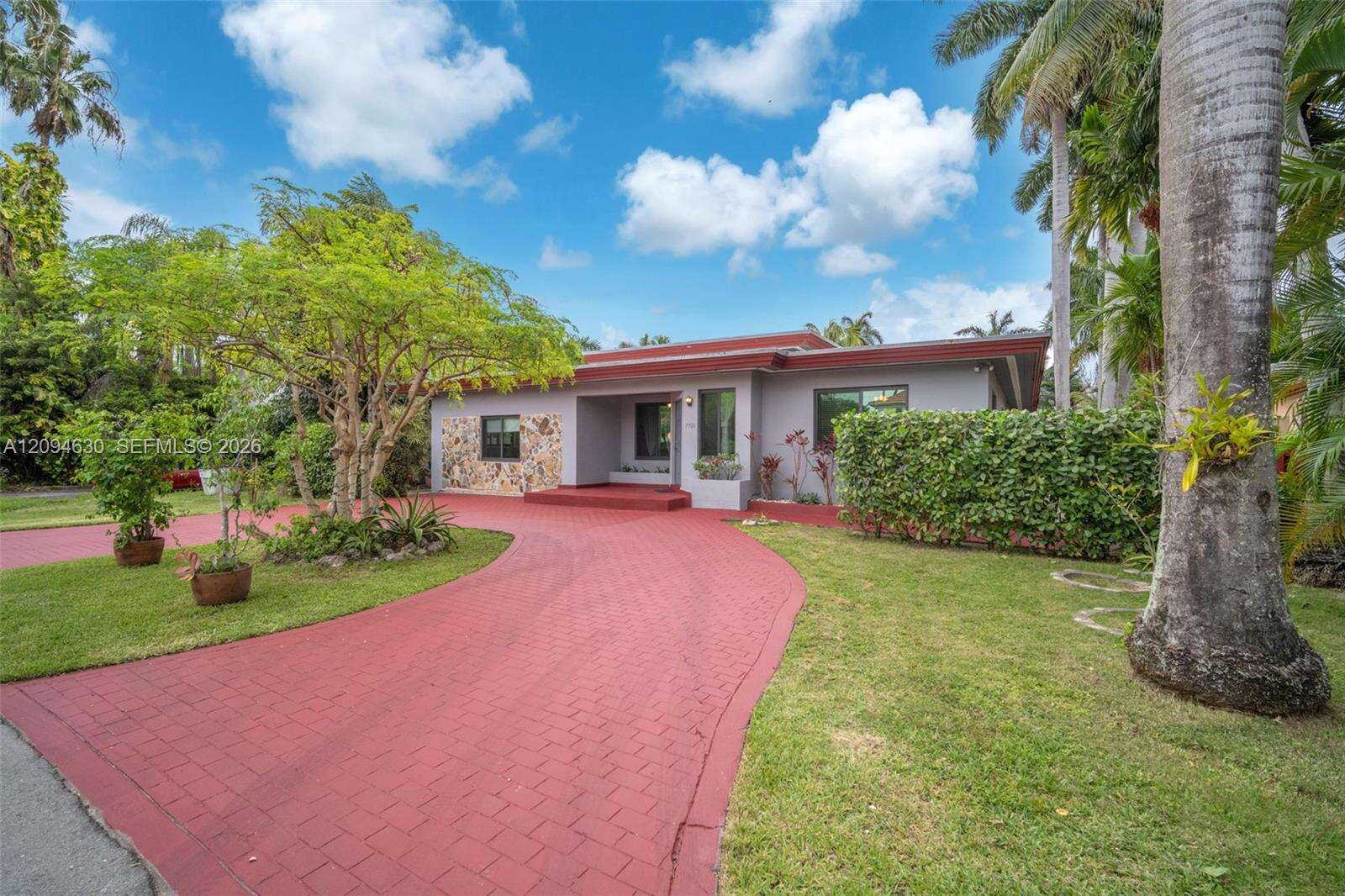 7701 Center Bay Dr, North Bay Village, FL 33141 - For Sale photo 5