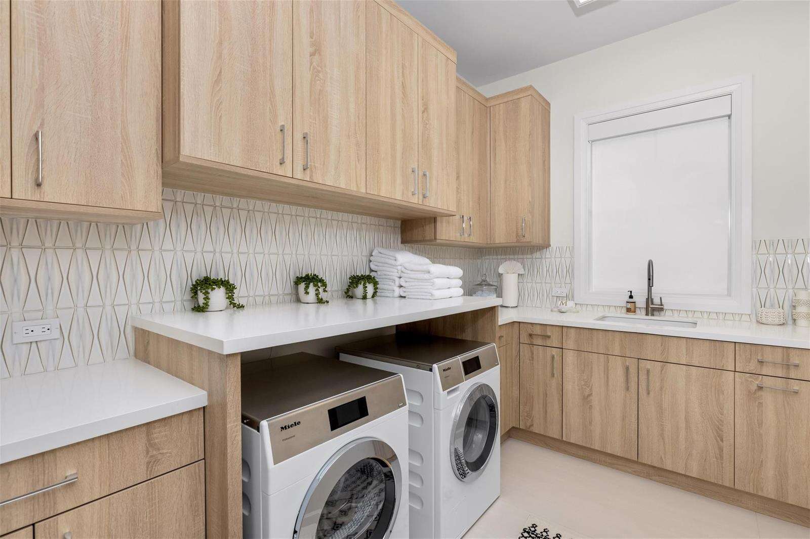 2520 Del Lago, Fort Lauderdale, FL 33316 - For Sale photo 72