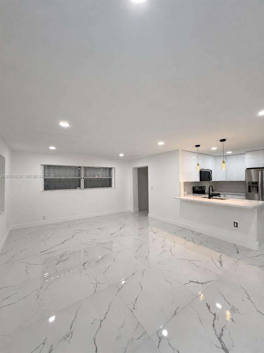 2610 Pierce St, Hollywood, FL 33020 - For Sale photo 4