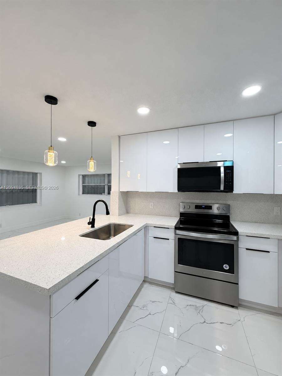 2610 Pierce St, Hollywood, FL 33020 - For Sale photo 6