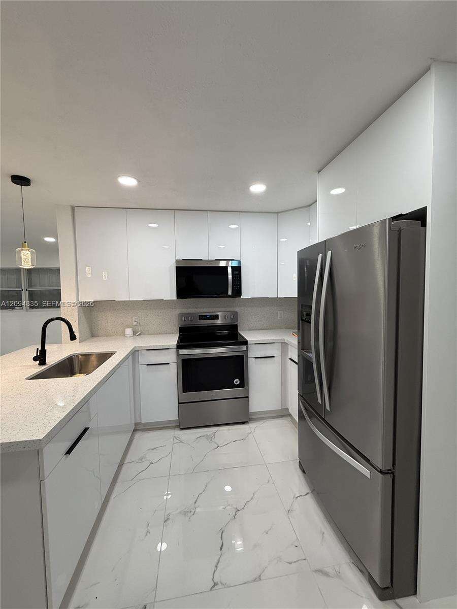 2610 Pierce St, Hollywood, FL 33020 - For Sale photo 8