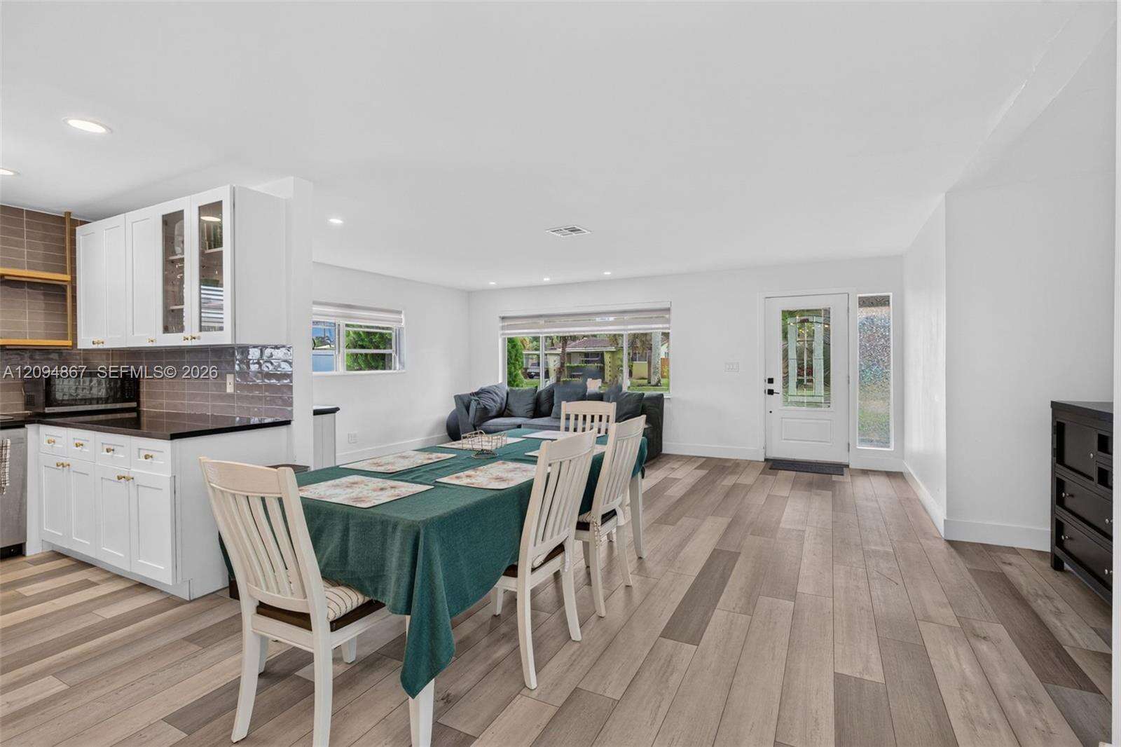 702 31st Ct, Hollywood, FL 33021 - For Sale photo 12