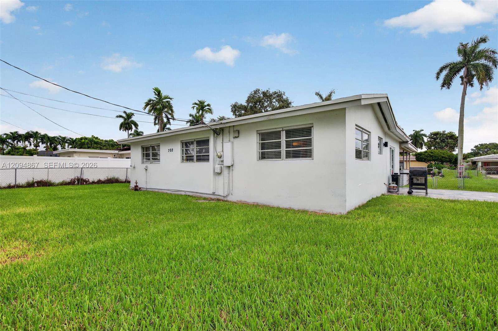 702 31st Ct, Hollywood, FL 33021 - For Sale photo 33