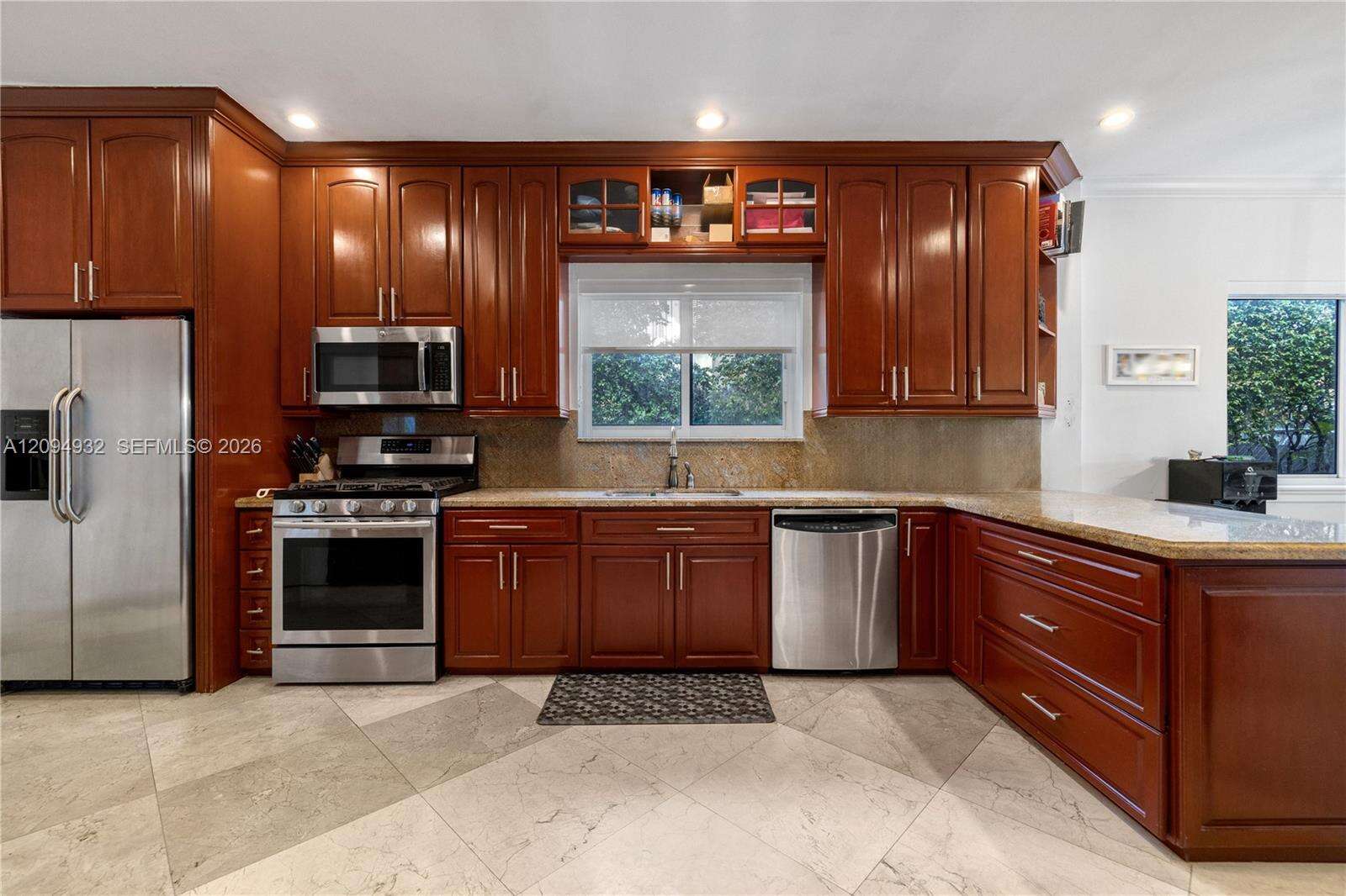 435 Shore Dr, Miami Beach, FL 33141 - For Sale photo 13