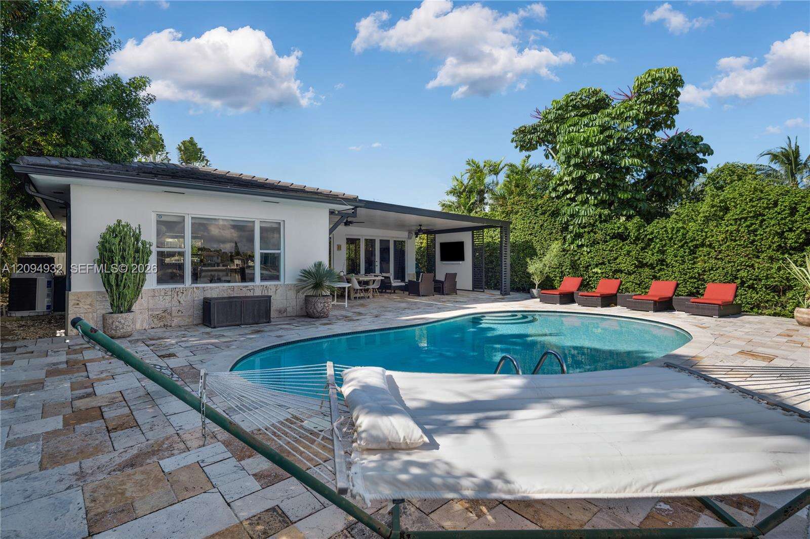 435 Shore Dr, Miami Beach, FL 33141 - For Sale photo 31