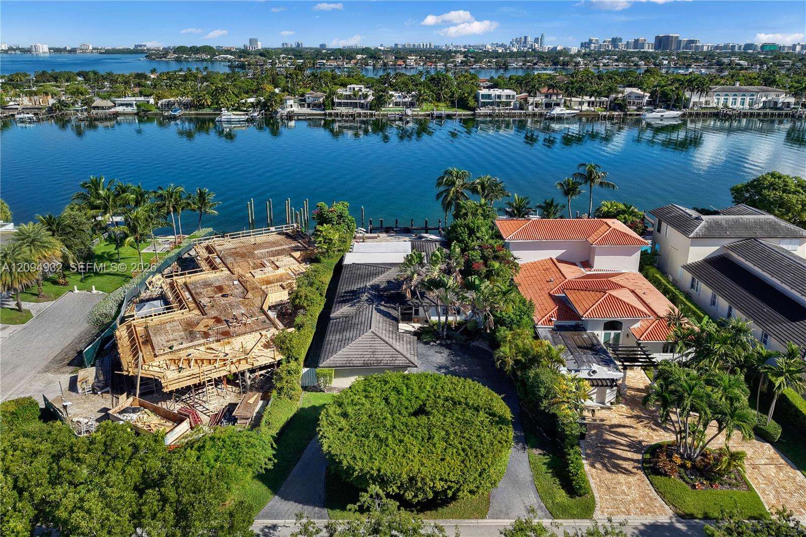 435 Shore Dr, Miami Beach, FL 33141 - For Sale photo 6