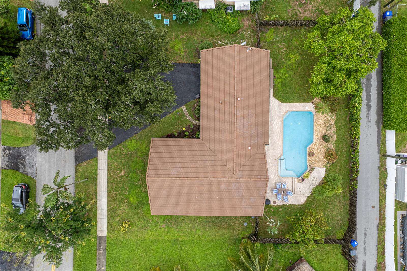 720 Crescent, Hollywood, FL 33021 - Pending Sale photo 2