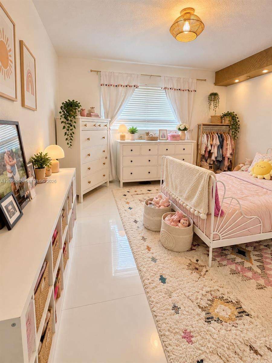 916 10th St, Hallandale Beach, FL 33009 - For Sale photo 4