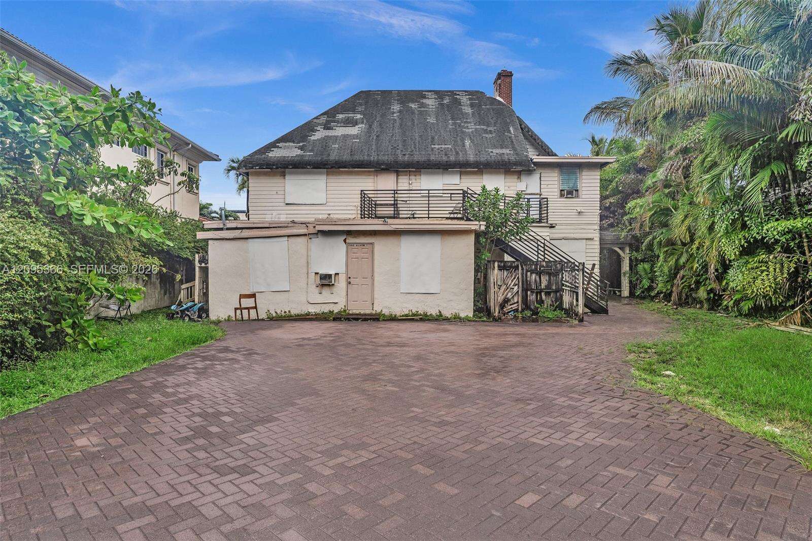 3746 Chase Ave, Miami Beach, FL 33140 - For Sale photo 4
