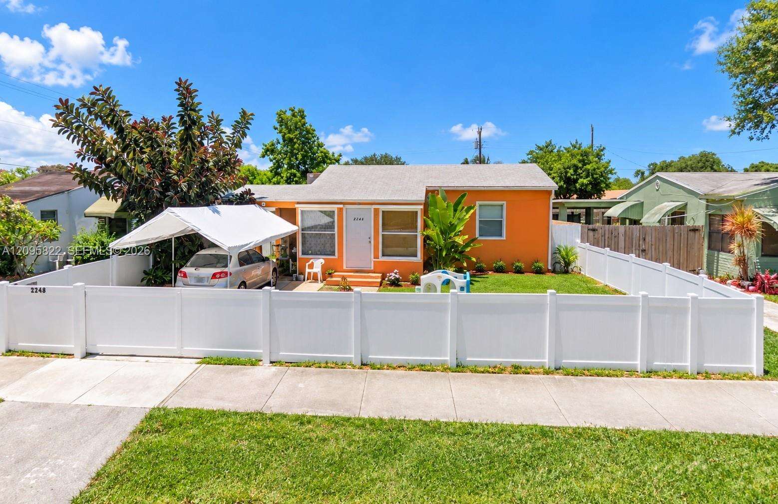 2343 Mckinley St, Hollywood, FL 33020 - For Sale photo 1