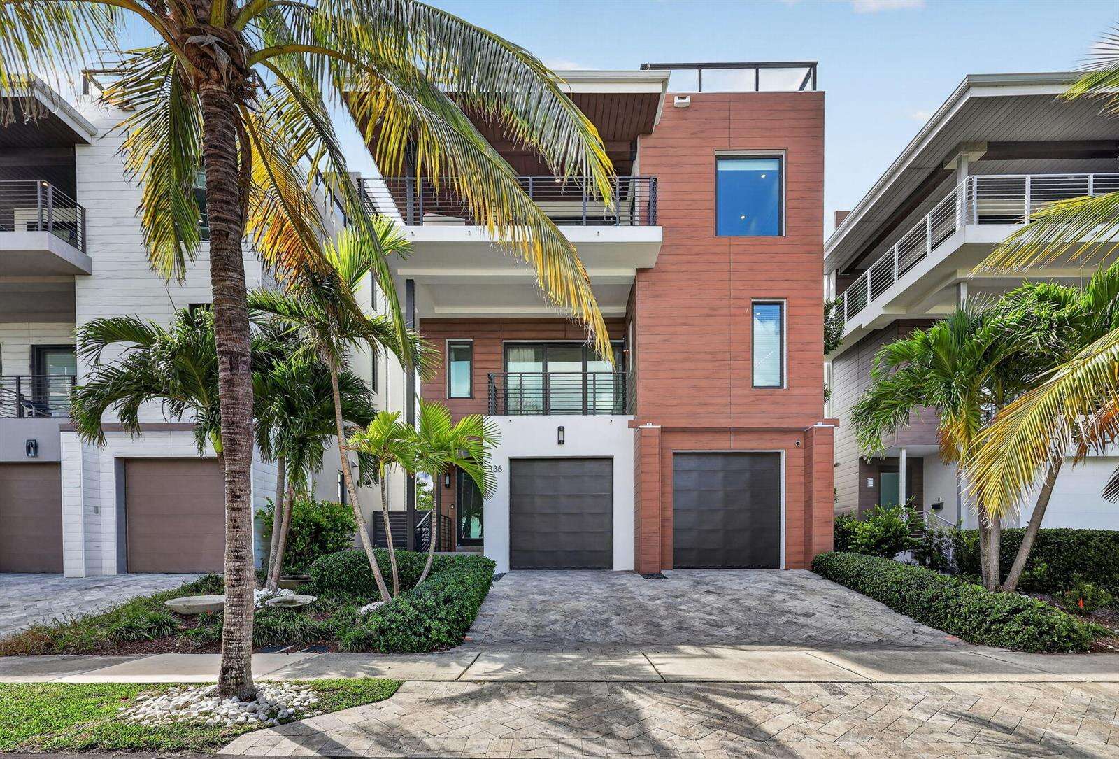 336 Balboa, Hollywood, FL 33019 - For Sale photo 1
