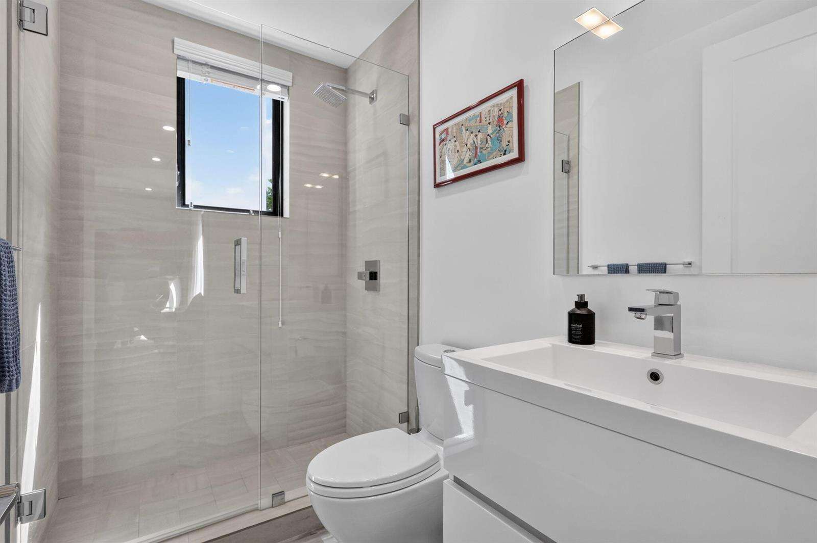 336 Balboa, Hollywood, FL 33019 - For Sale photo 12