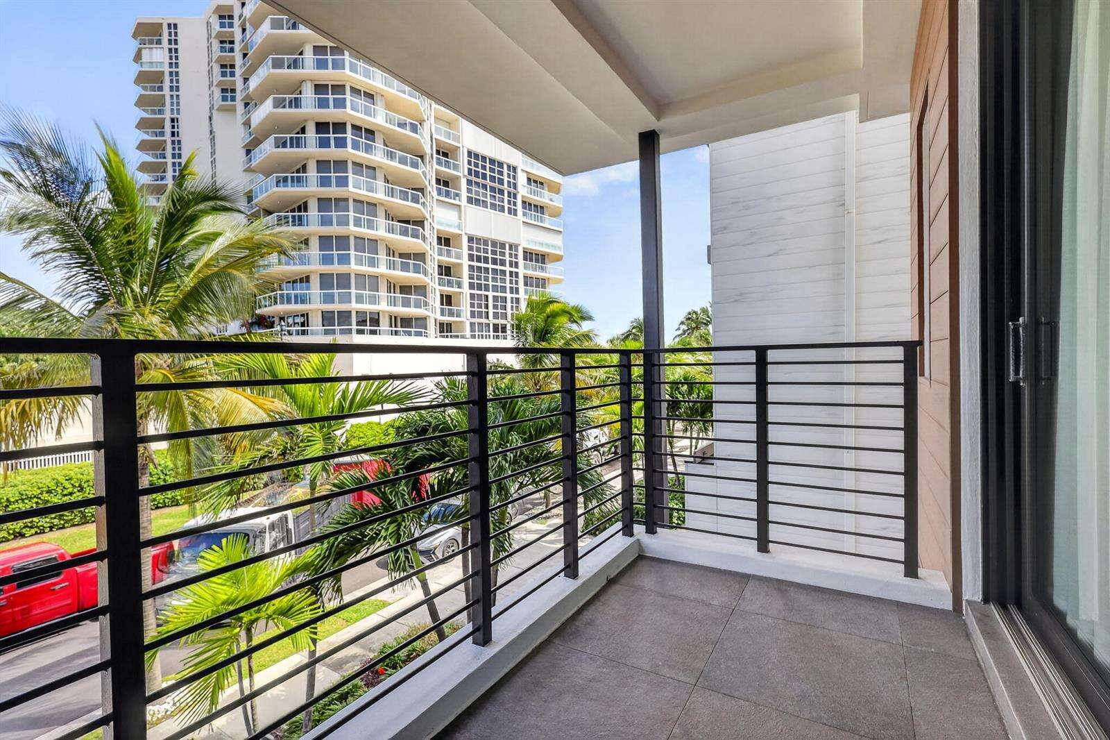 336 Balboa, Hollywood, FL 33019 - For Sale photo 24
