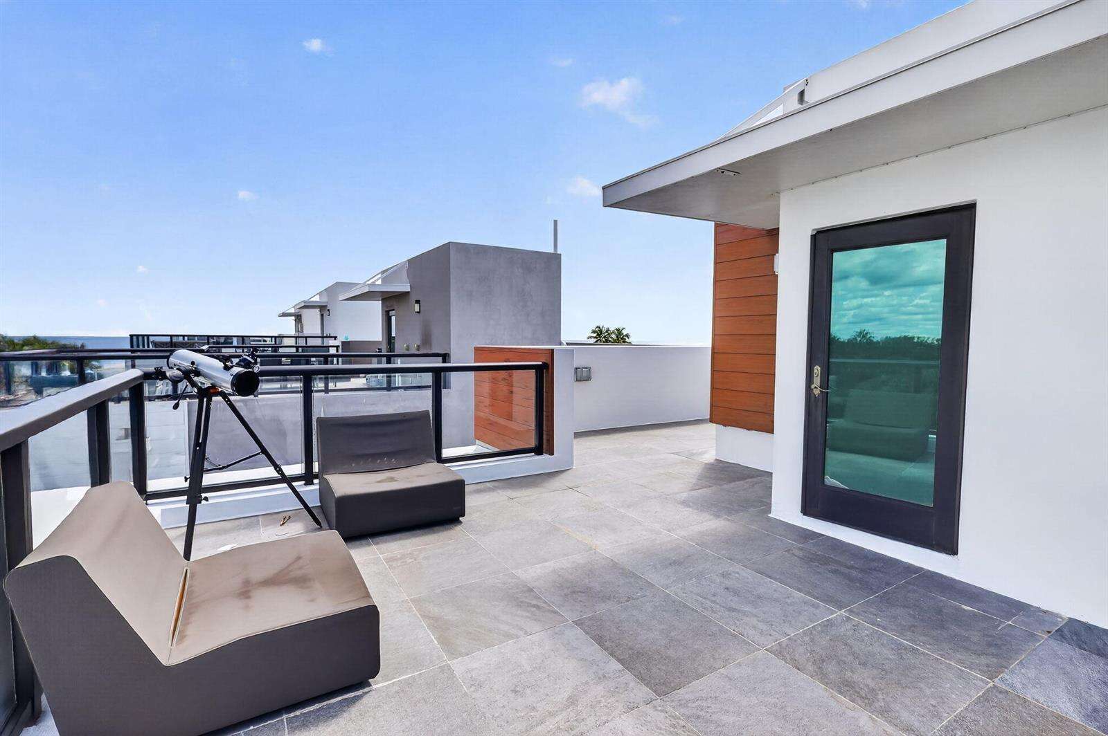 336 Balboa, Hollywood, FL 33019 - For Sale photo 52