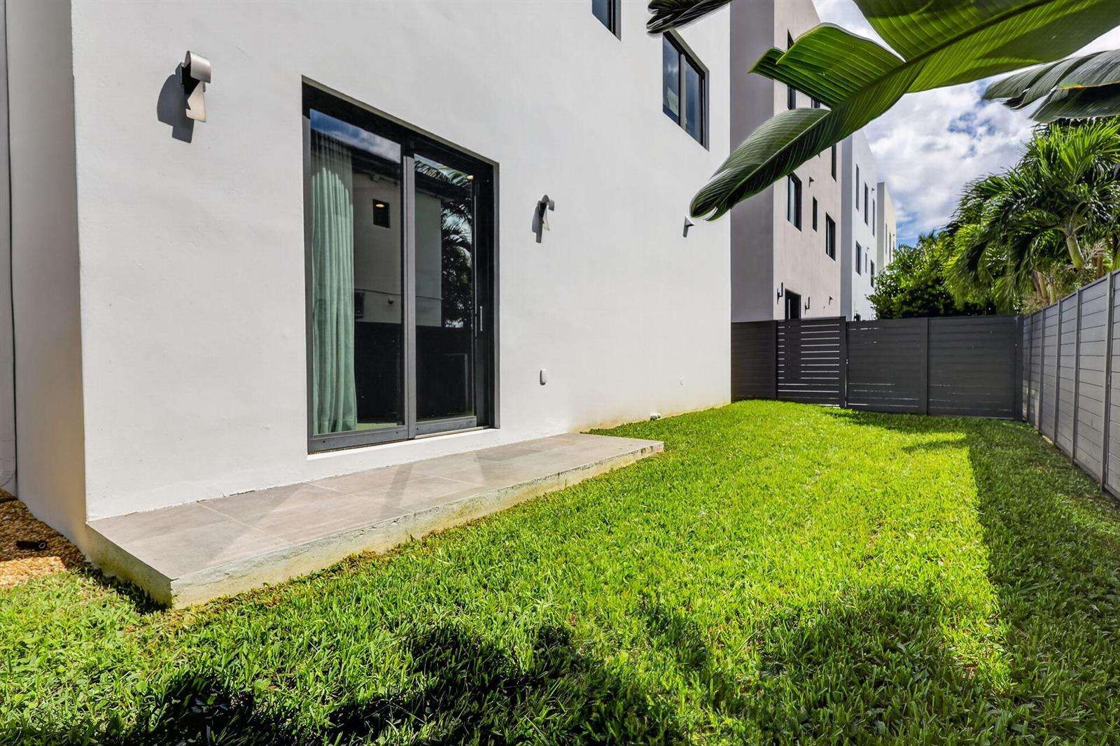 336 Balboa, Hollywood, FL 33019 - For Sale photo 64
