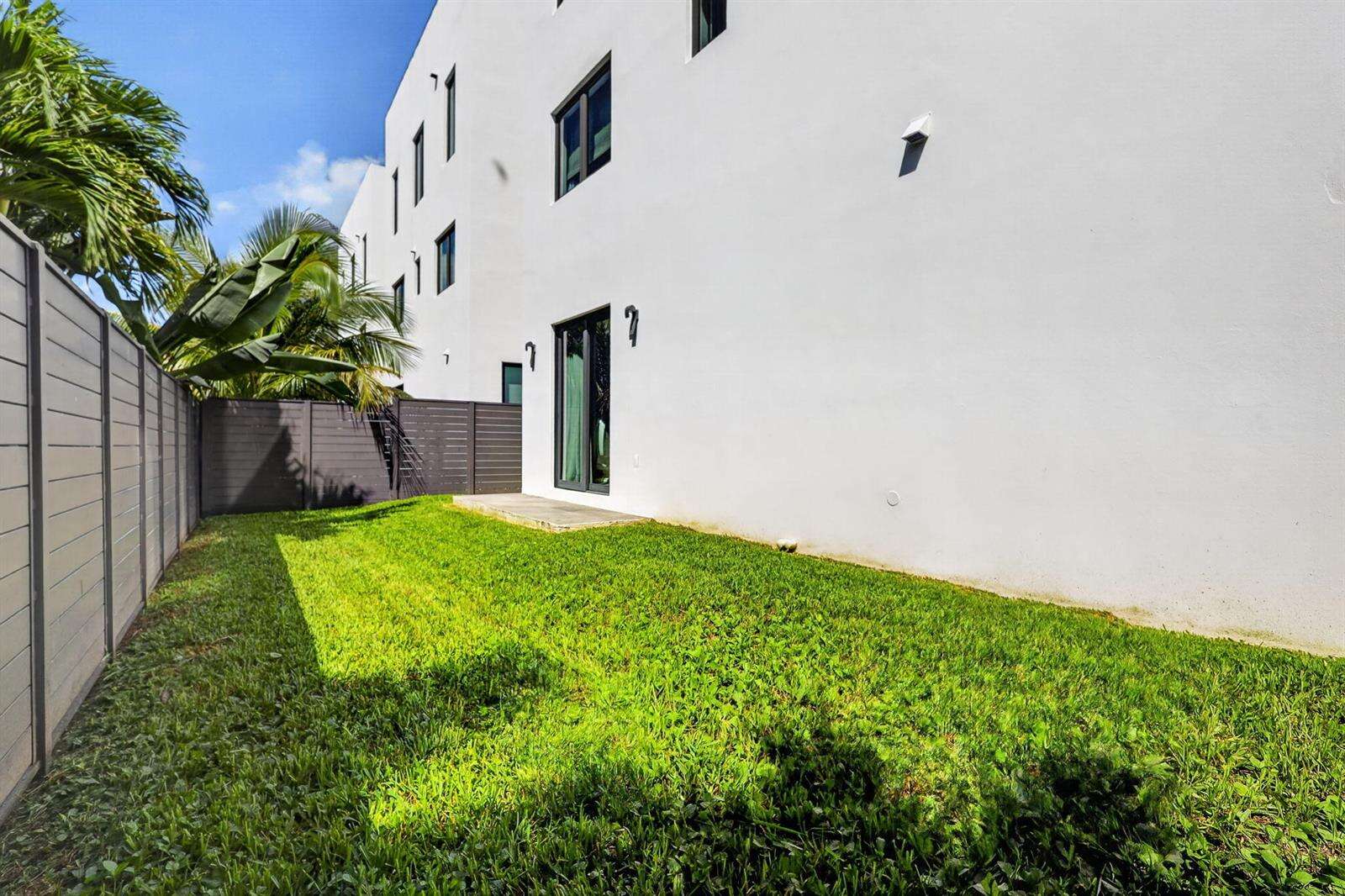 336 Balboa, Hollywood, FL 33019 - For Sale photo 66
