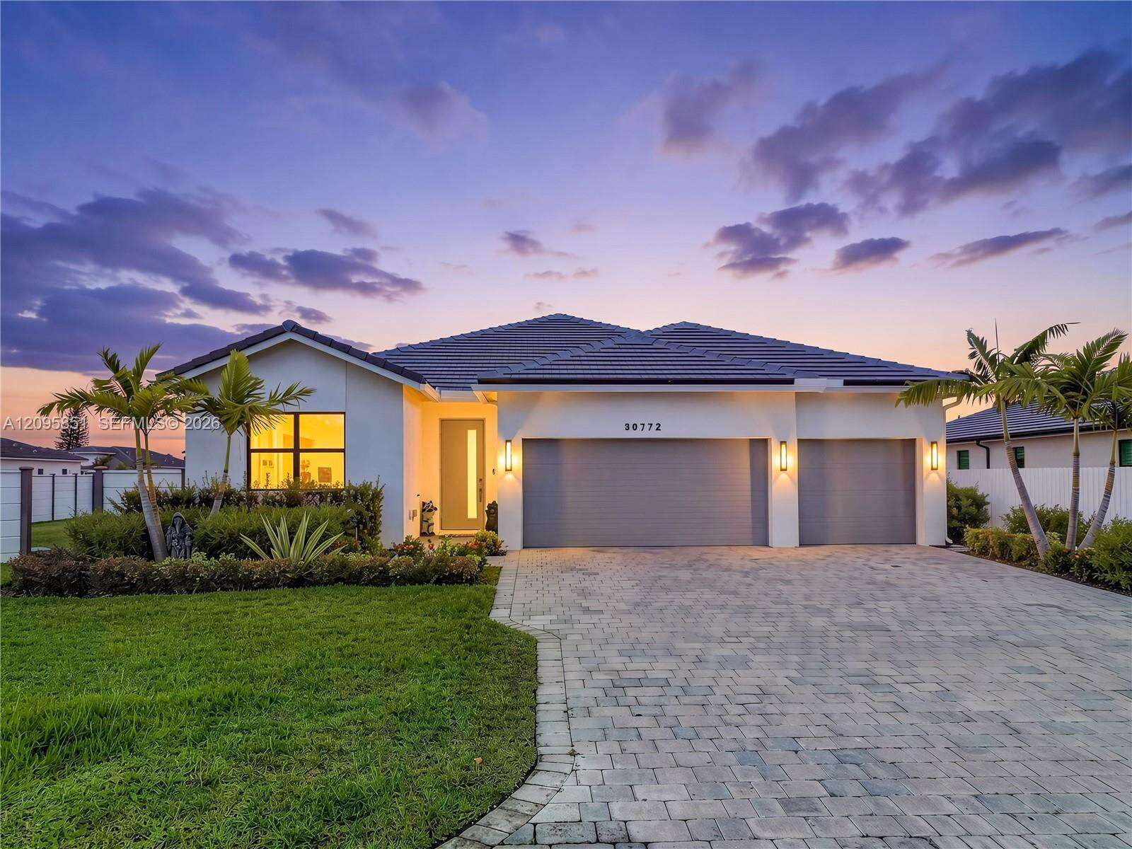 30772 192nd Ct, Homestead, FL 33030 - For Sale photo 2
