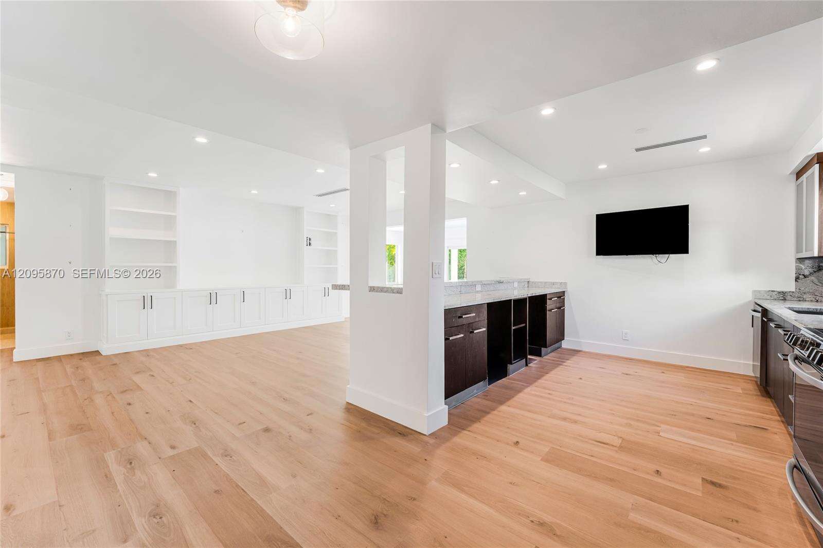 740 Shore Dr, Miami Beach, FL 33141 - For Sale photo 16