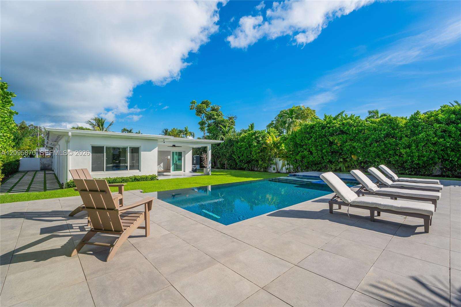 740 Shore Dr, Miami Beach, FL 33141 - For Sale photo 6