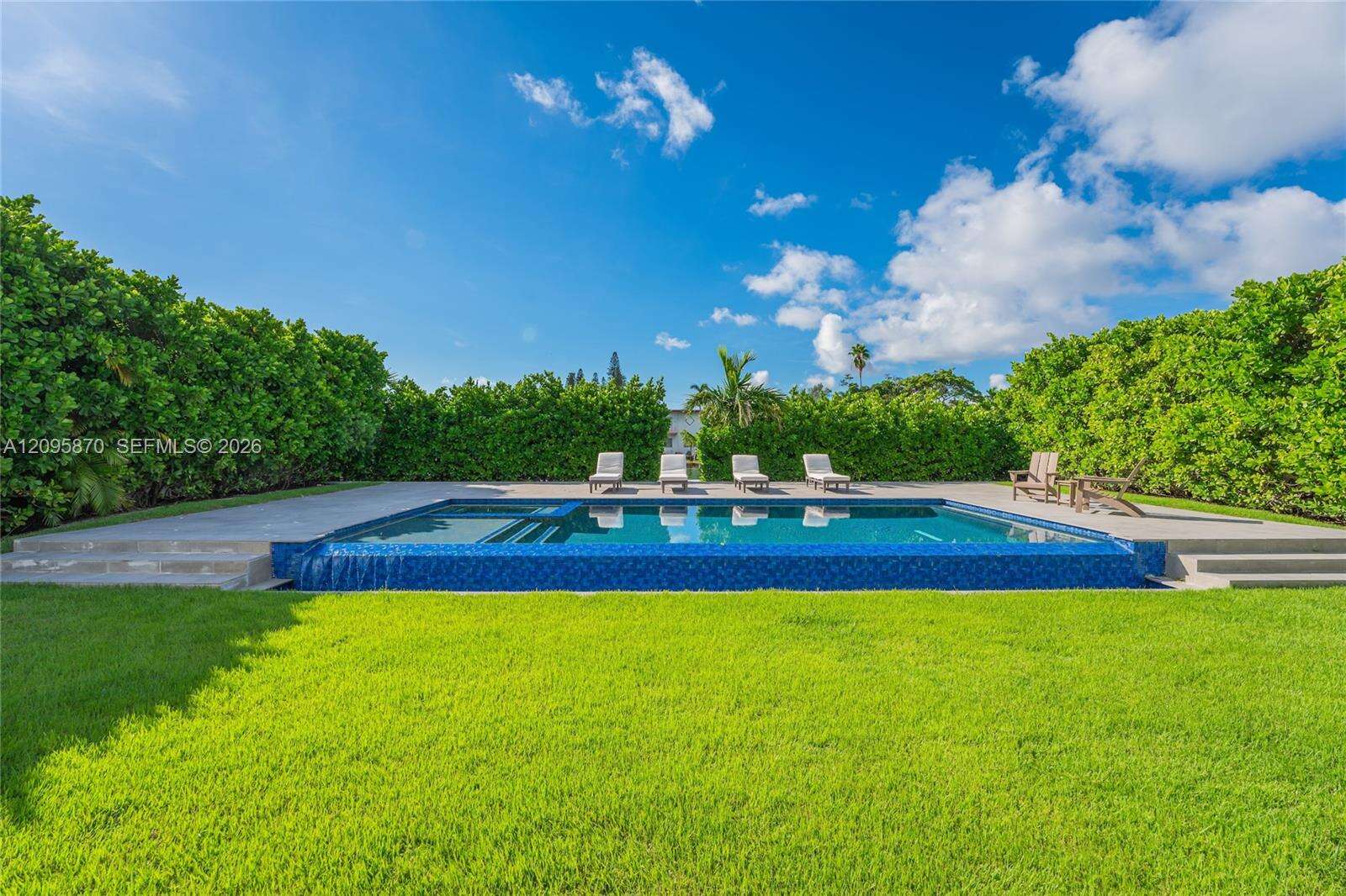 740 Shore Dr, Miami Beach, FL 33141 - For Sale photo 9